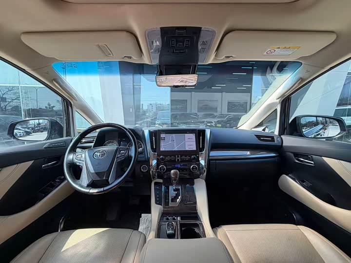 Фото 9 - Toyota Vellfire