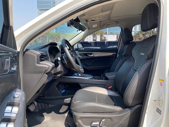 Фото 9 - Haval Jolion