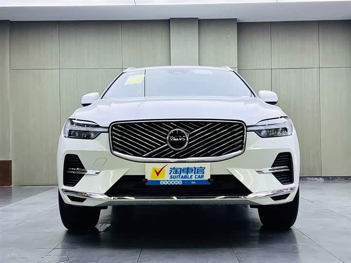 Volvo XC60 2026 2026款 B5 四驱智逸豪华版