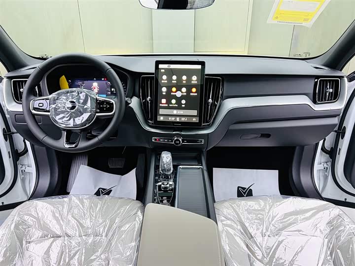 Volvo XC60 2026 2026款 B5 四驱智逸豪华版