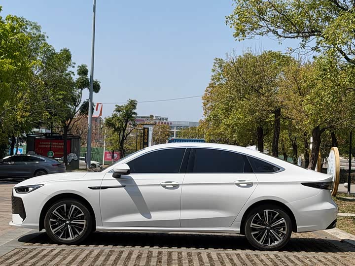 Photo 4 - Chery Arrizo 8 Pro