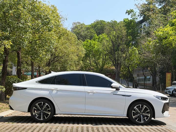 Photo 5 - Chery Arrizo 8 Pro