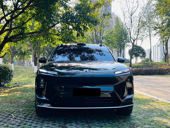 Фото 1 - Nio ES6