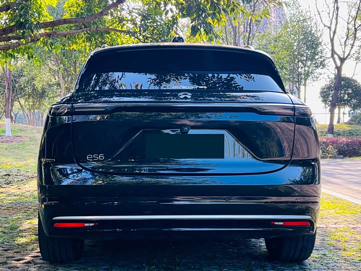 Фото 6 - Nio ES6