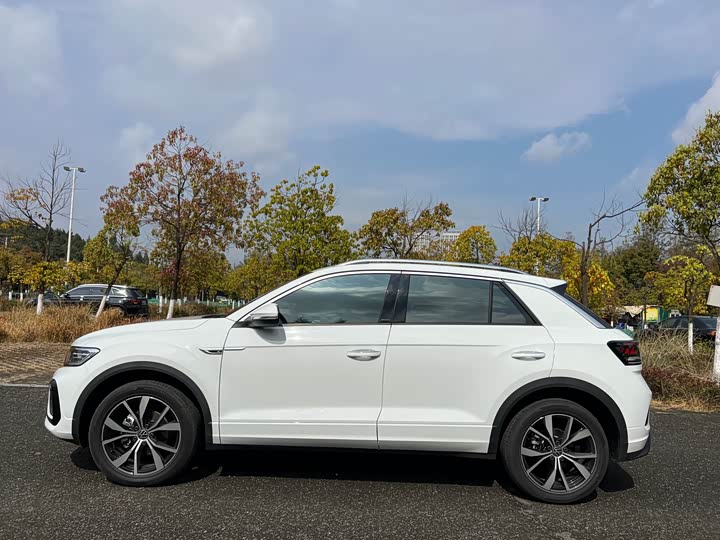 Фото 7 - Volkswagen T-Roc