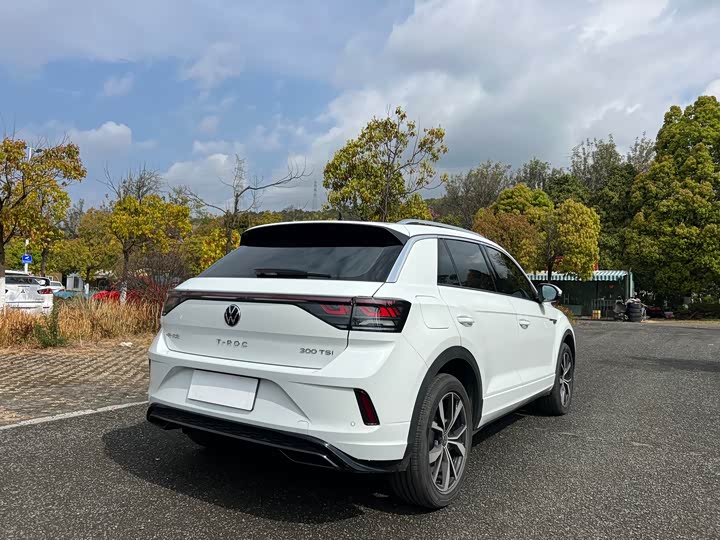 Фото 8 - Volkswagen T-Roc