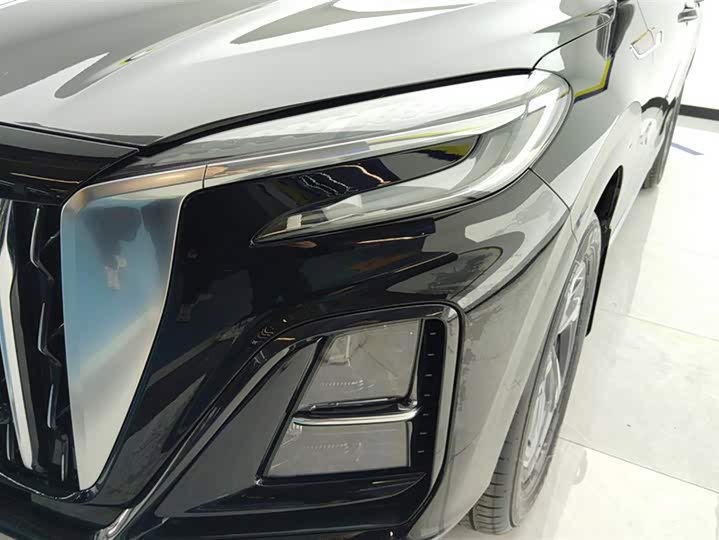 Фото 5 - Hongqi HS3