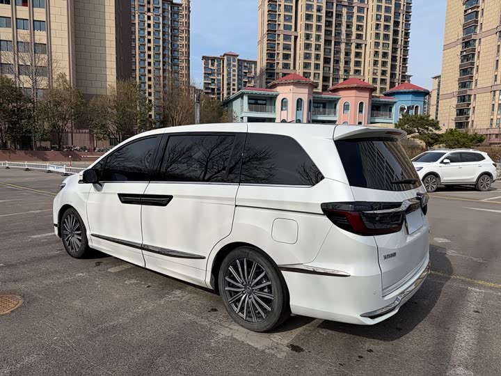 Фото 8 - Honda Elysion