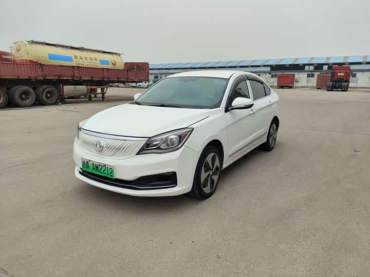 Фото 1 - Dongfeng Aeolus E70