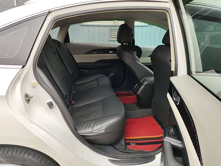 Фото 7 - Dongfeng Aeolus E70