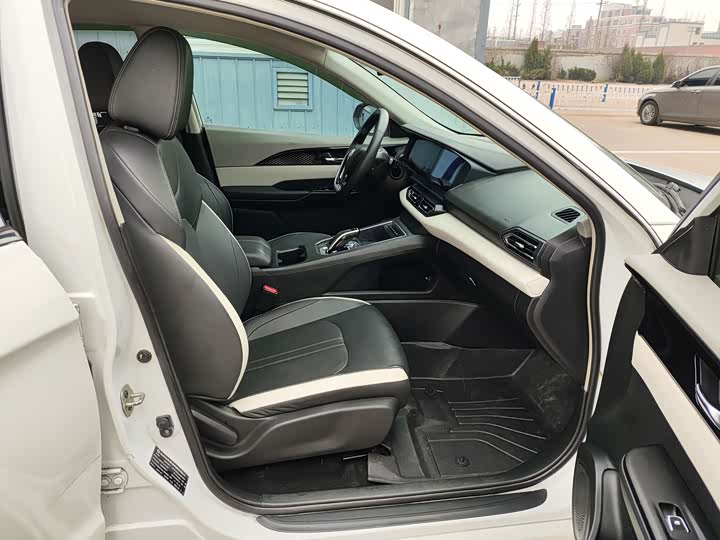 Фото 8 - Dongfeng Aeolus E70