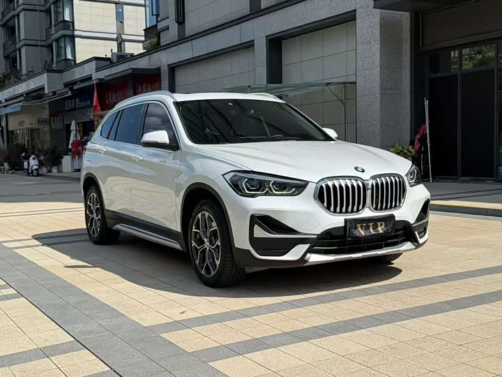 Фото 1 - BMW X1