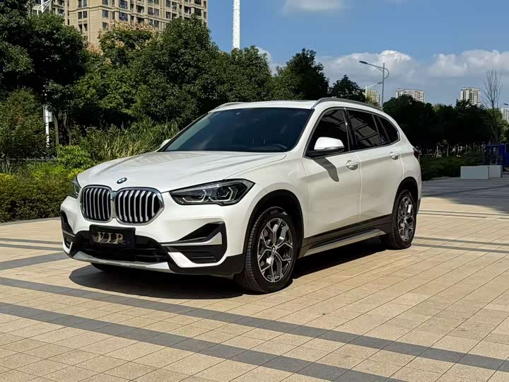 Фото 3 - BMW X1