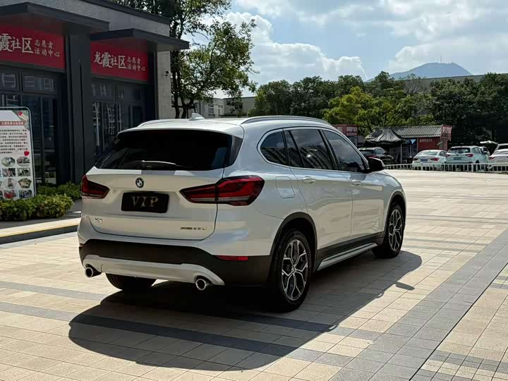 Фото 7 - BMW X1