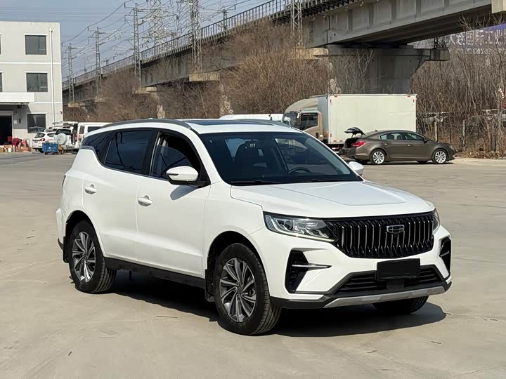 Фото 3 - Geely Vision X6