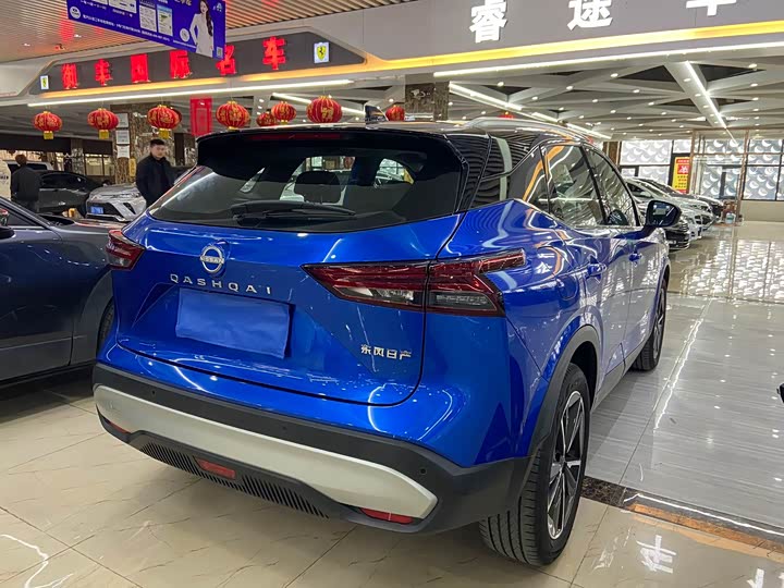 Фото 4 - Nissan Qashqai