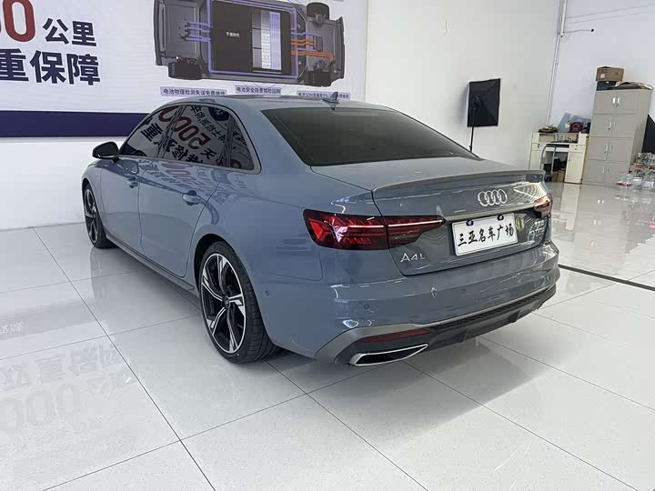 Zdjęcie 4 - Audi A4L