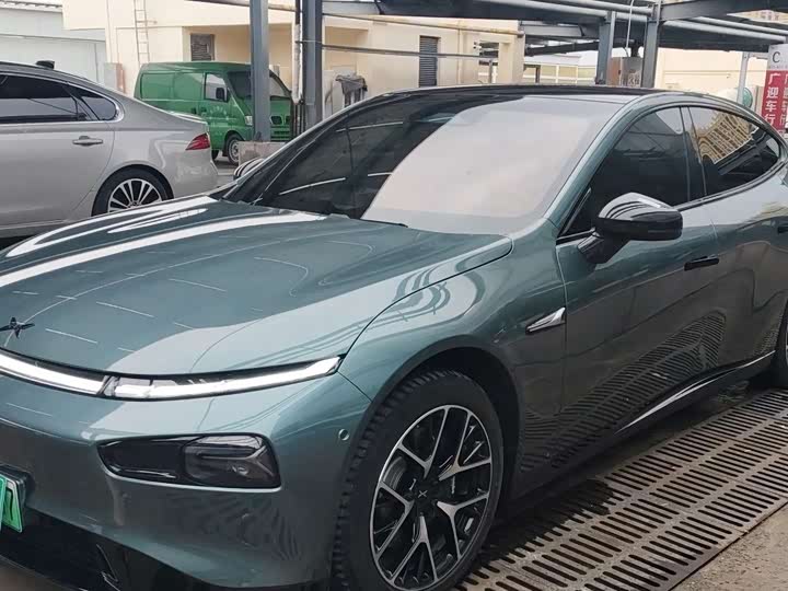 Фото 1 - XPeng P7