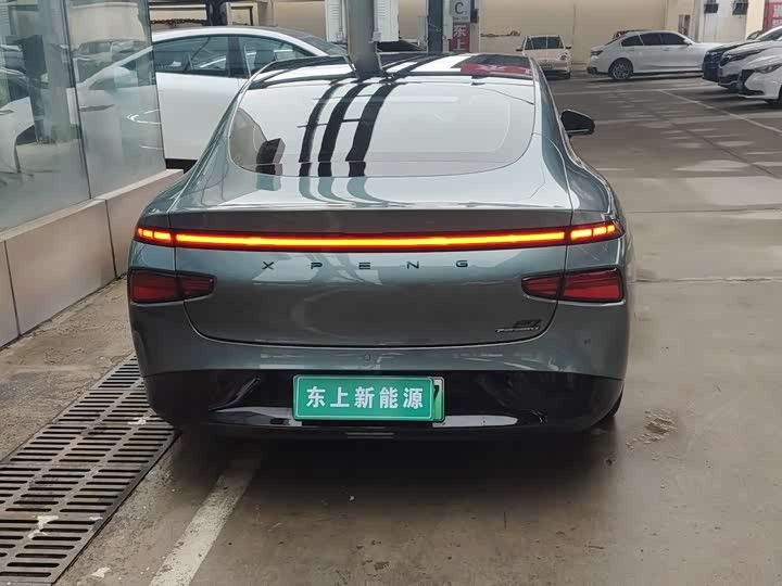 Фото 4 - XPeng P7