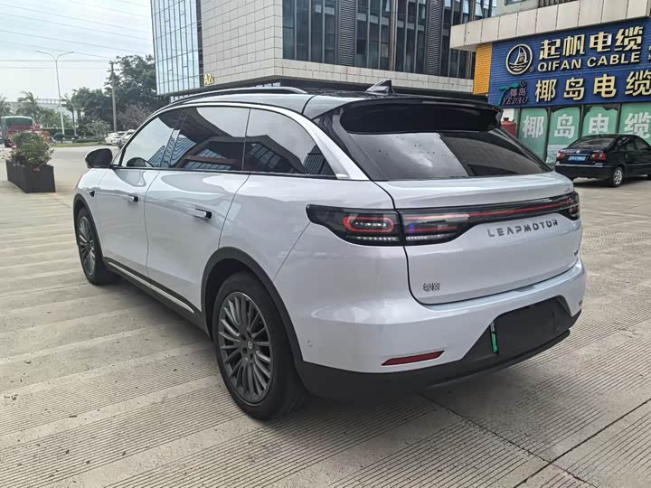 Фото 7 - Leapmotor C11