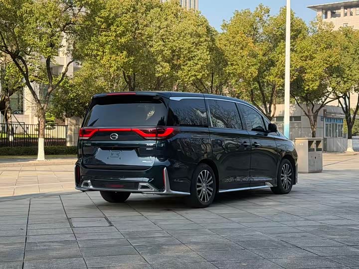 Photo 5 - GAC Trumpchi M8