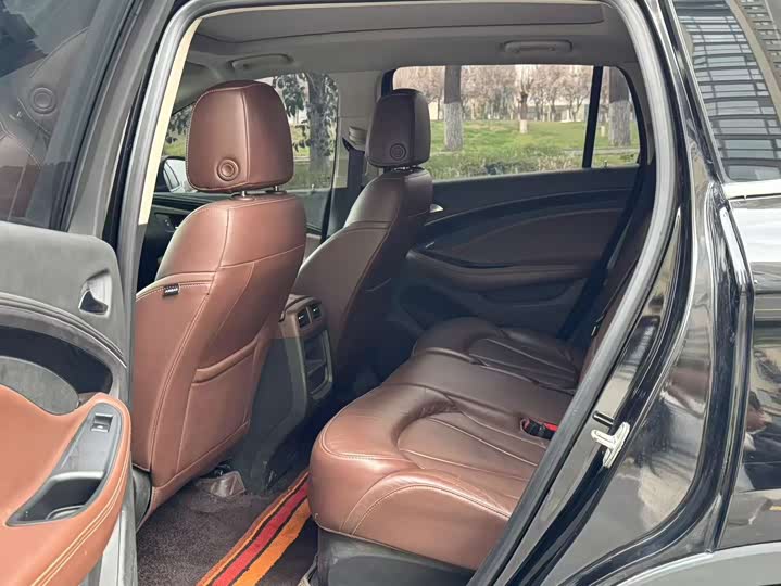 Фото 9 - Buick Envision Plus