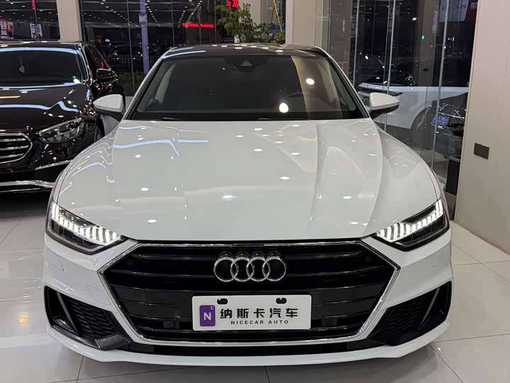 Фото 2 - Audi A7