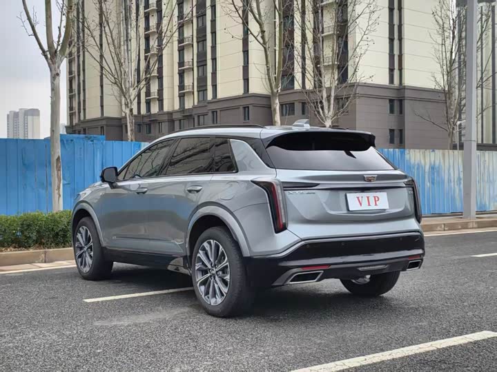 Фото 4 - Cadillac XT5