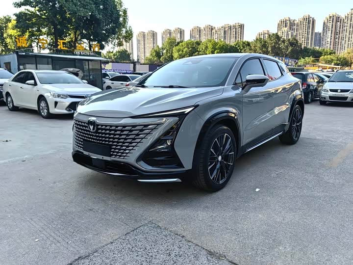 Фото 1 - Changan UNI-T