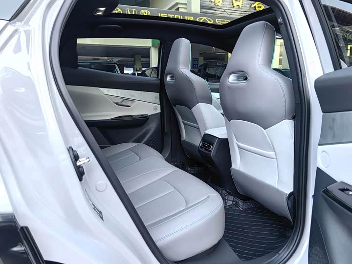 Фото 5 - Changan UNI-T