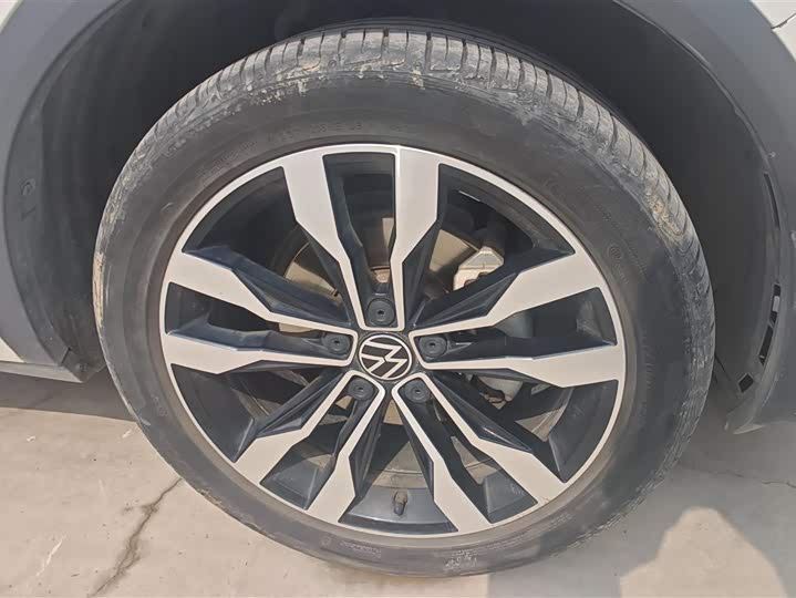 Фото 6 - Volkswagen T-Roc