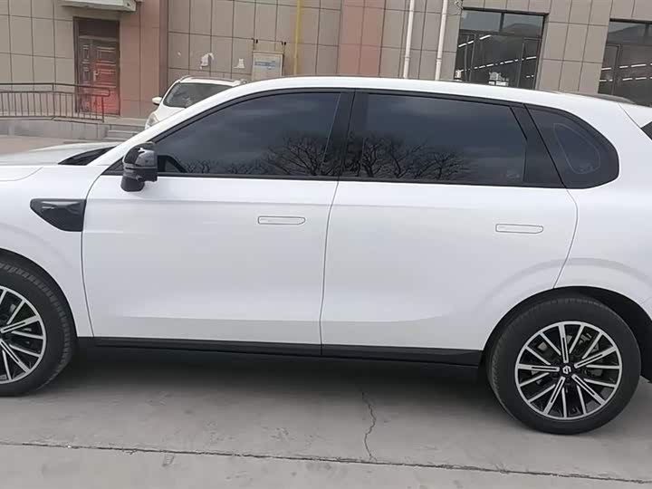 Фото 8 - Leapmotor B10