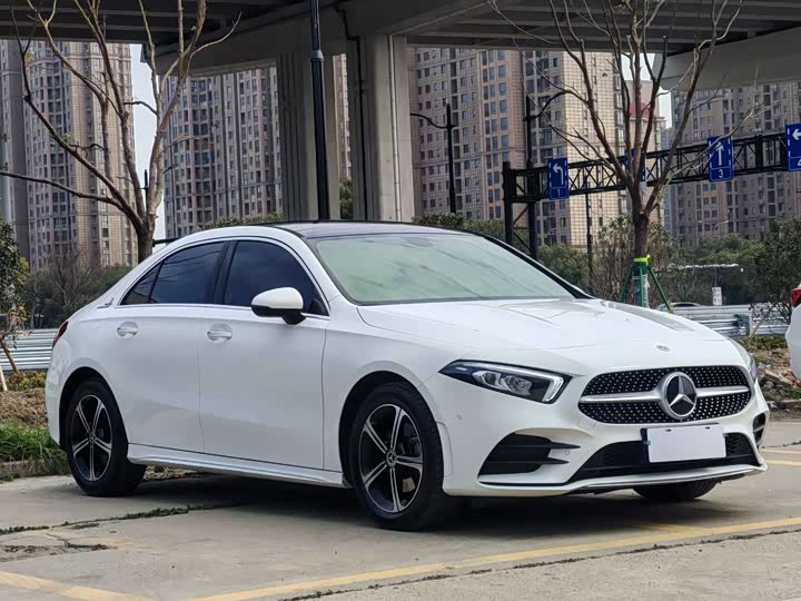 Фото 9 - Mercedes-Benz A-Class