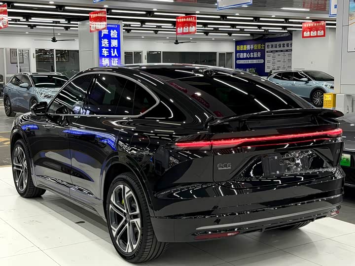 Фото 4 - Nio EC6