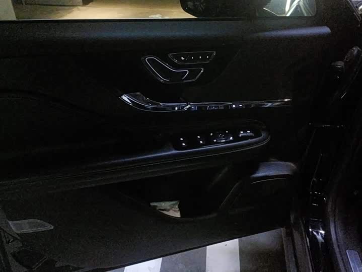 Фото 7 - Lincoln Corsair Hybrid