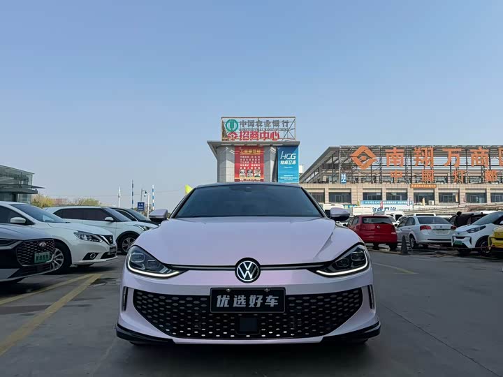 Photo 1 - Volkswagen Lamando L