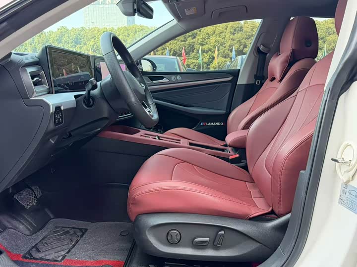 Photo 6 - Volkswagen Lamando L