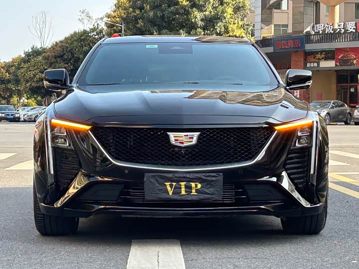 Фото 2 - Cadillac CT5