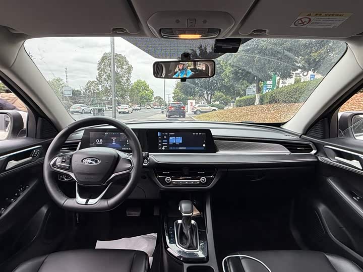 Фото 7 - Ford Escort