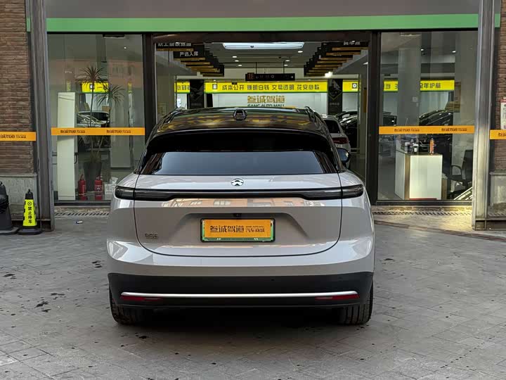 Фото 6 - Nio ES6