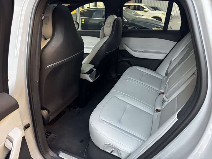 Фото 9 - Nio ES6