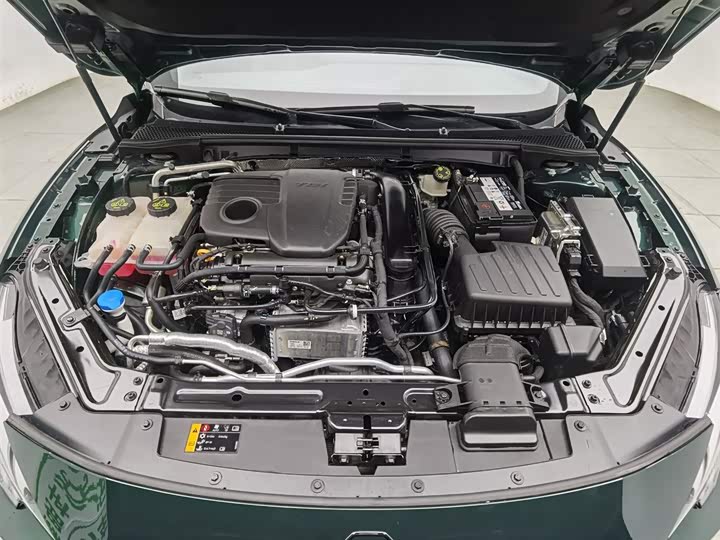 MG Motor 7 2025 2025款 1.5T 300 DCT优雅版