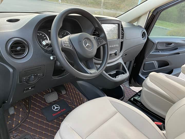 Photo 6 - Mercedes-Benz Vito