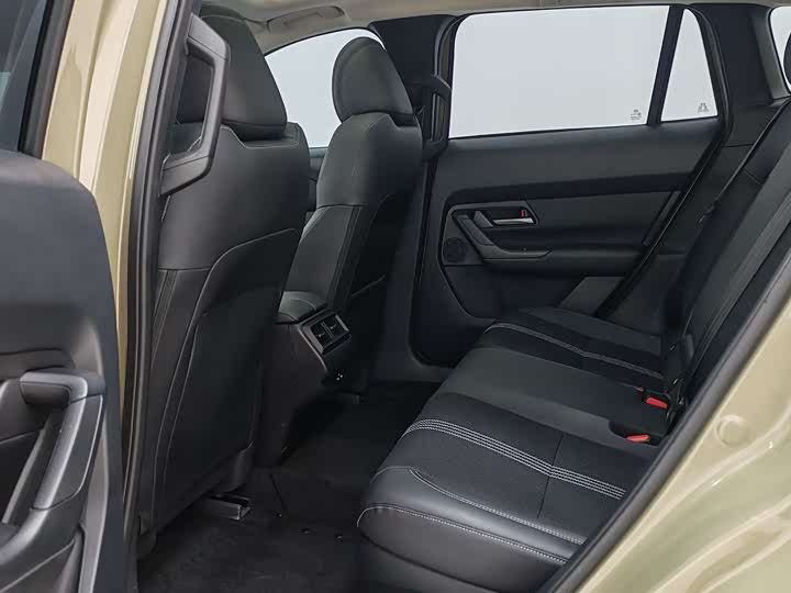 Photo 7 - Mazda CX-50