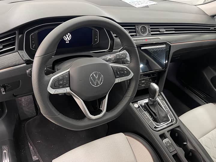 Фото 6 - Volkswagen Magotan