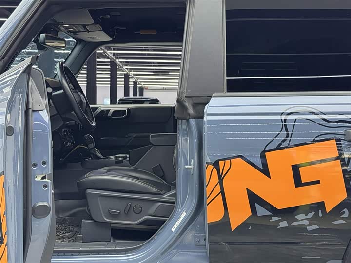 Фото 6 - Ford Bronco