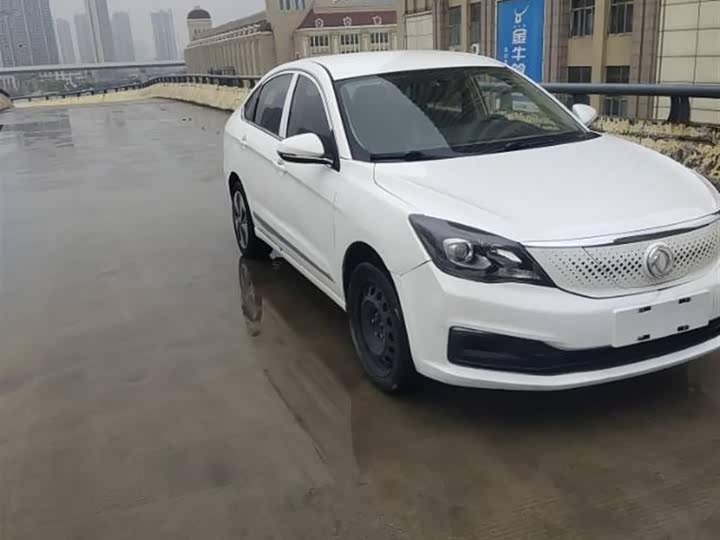 Photo 1 - Dongfeng Aeolus E70