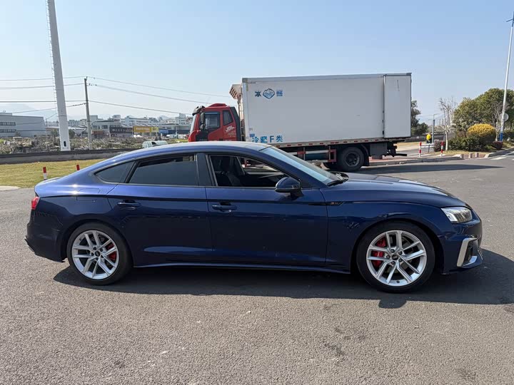 Фото 4 - Audi A5