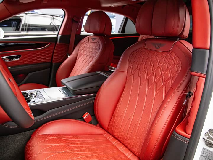 Фото 7 - Bentley Flying Spur