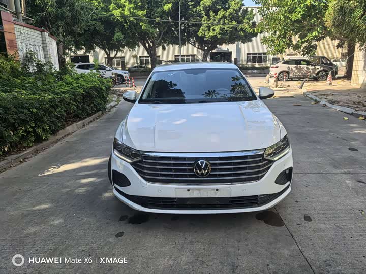 Фото 2 - Volkswagen Lavida